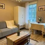 Apartment Stylish 2-room Near Kadriorg *