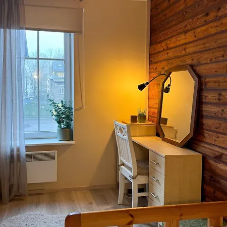 Stylish 2-room Near Kadriorg Appartamento Reval
