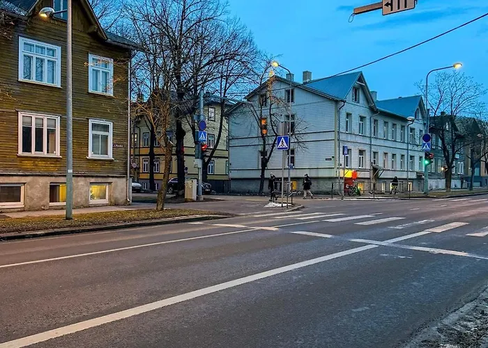 Apartment Stylish 2-room Near Kadriorg Tallinn